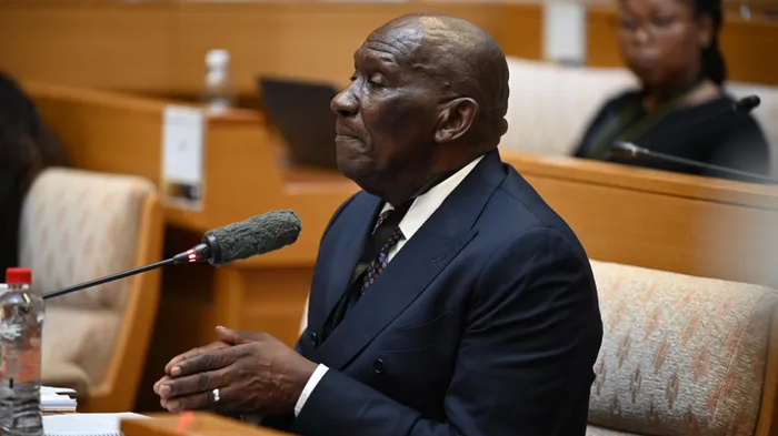 Cele: Look inside prisons too